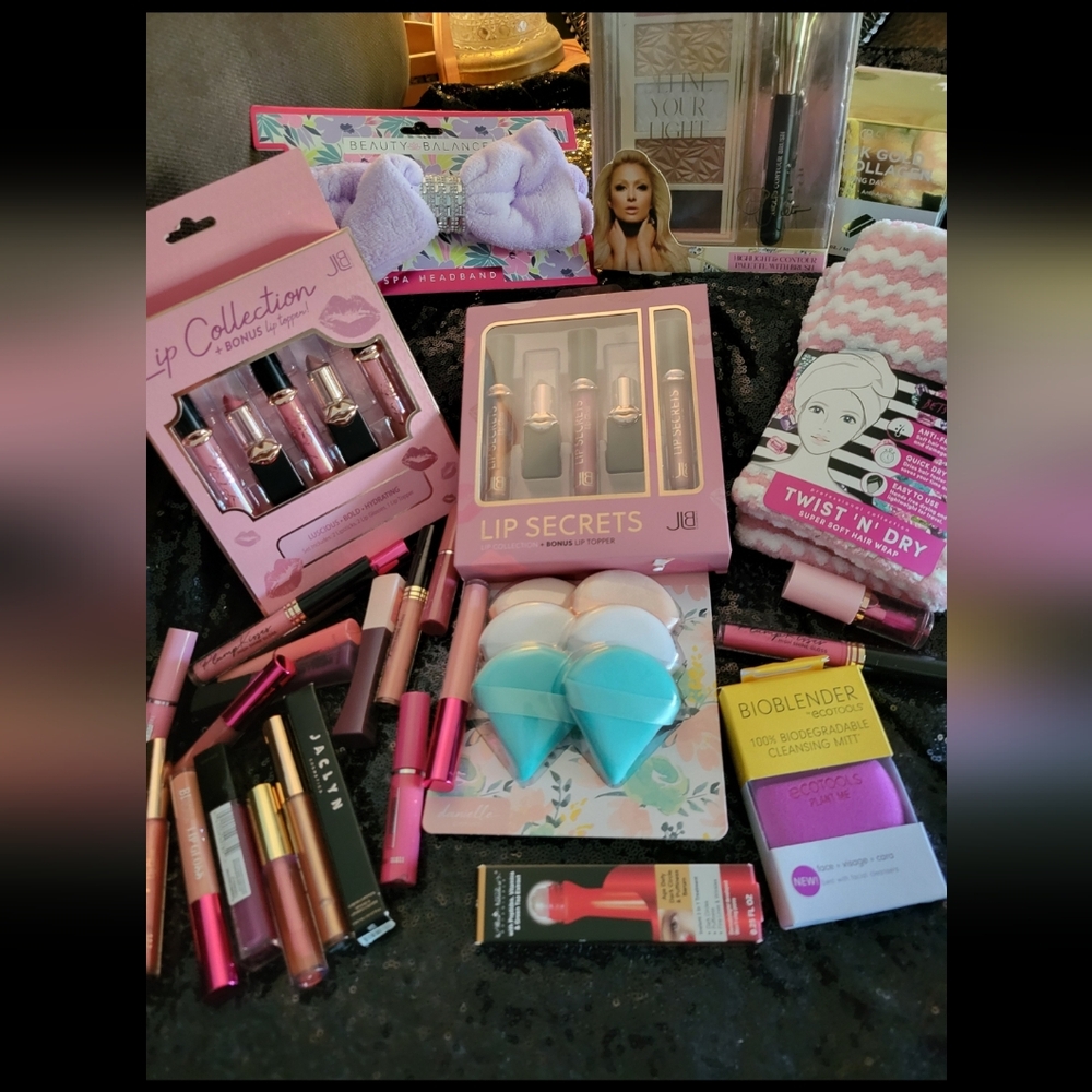 Beauty Bundle 2! Paris Hilton, Betsey Johnson, Eco-Tools, Jacelyn Smith